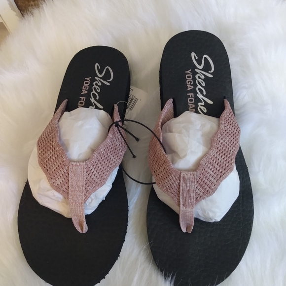 Skechers Shoes - Sketchers  flip flops